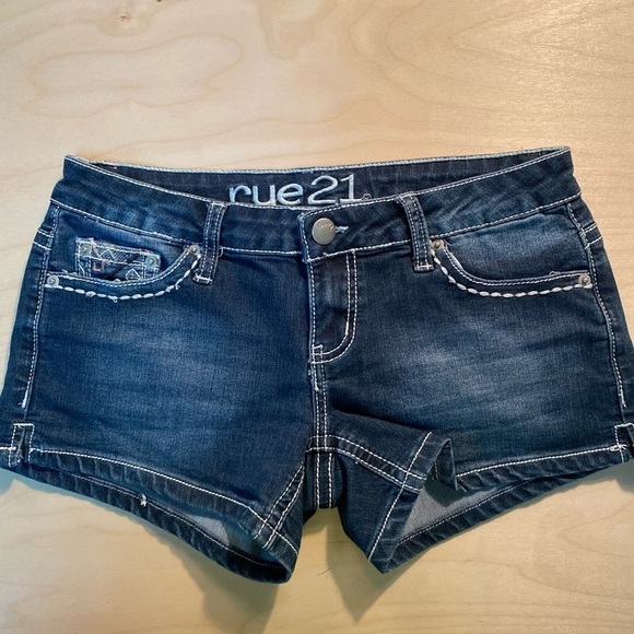 Rue 21 Jean Shorts Size 3/4 (GQ) - Picture 6 of 15